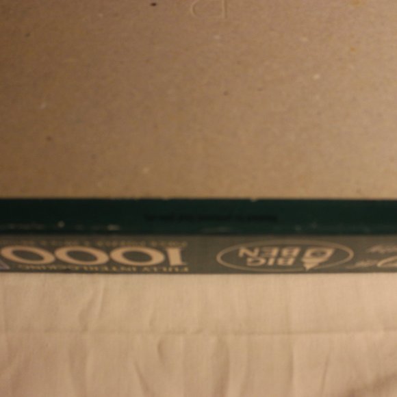 Milton Bradley Puzzle 1993 - Picture 2 of 3